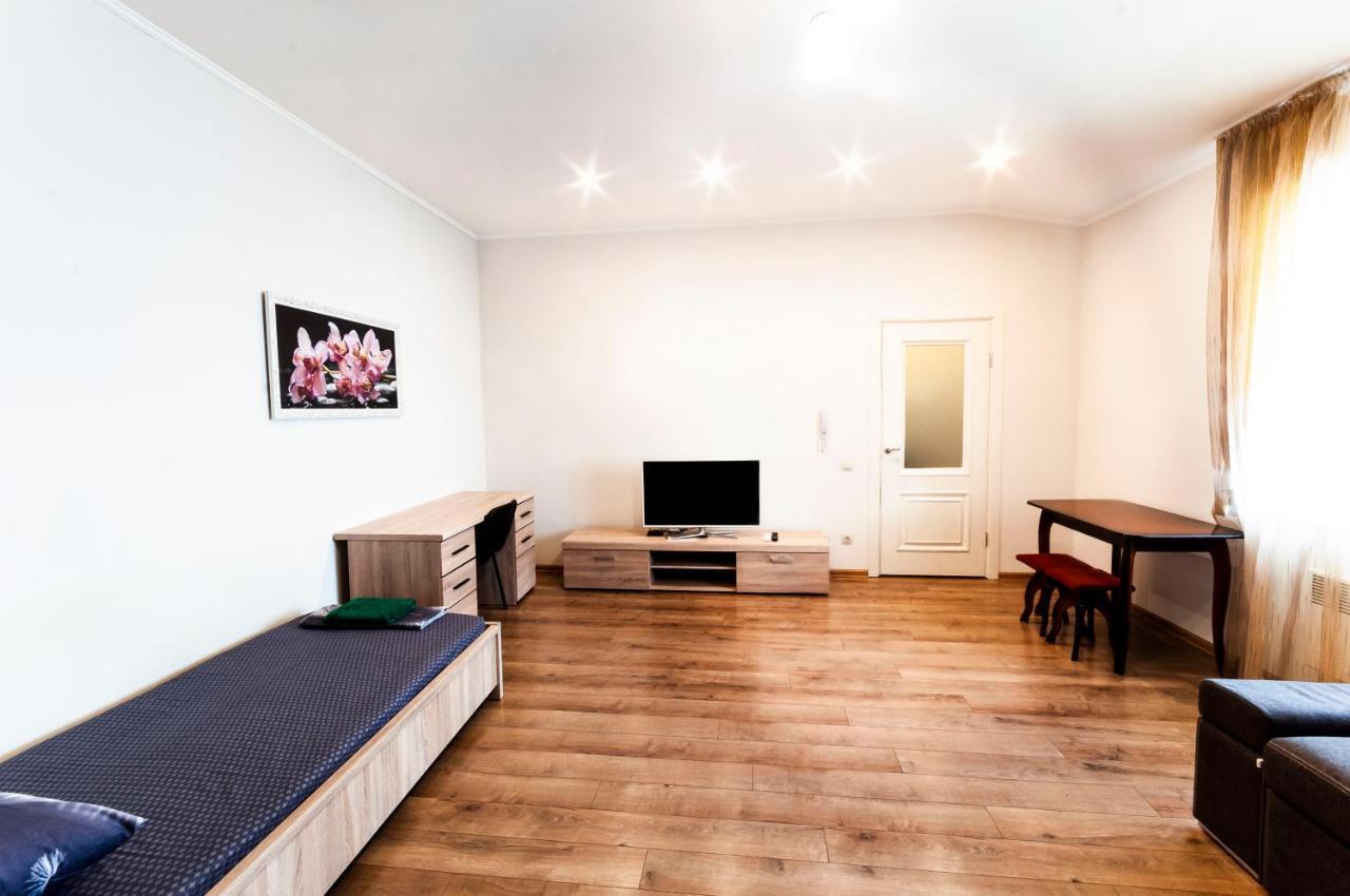 Wonderful Flat On City Center Użhorod Zewnętrze zdjęcie